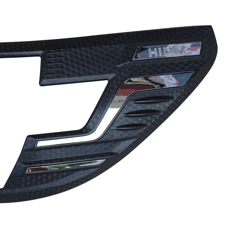 013462-MASCARA-DE-OPTICA-TOYOTA-HILUX-16--CROMADO-C--NEGRO-02