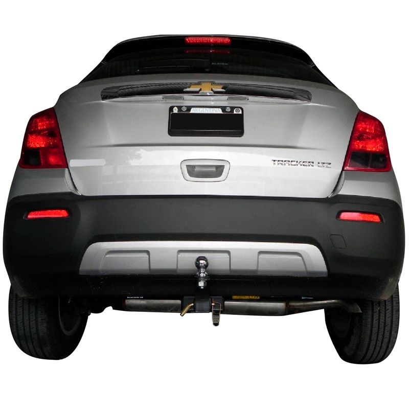 012535-BRACCO-ENGANCHE-CHEVROLET-TRACKER-2013--EF-331-02