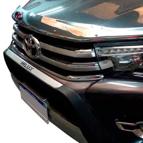 Deflector Cromado de Capot Toyota Hilux 2016-2019