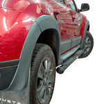 Estribo-de-acero-negro-ovalado-Renault-Duster-01