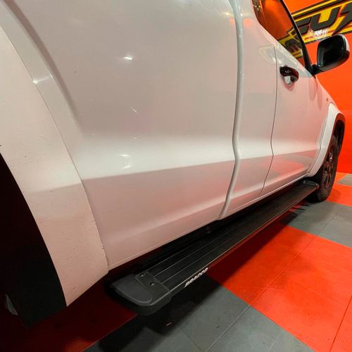 Estribos de aluminio plano negro/satinado/grafito para Volkswagen Amarok 2010+ c/s