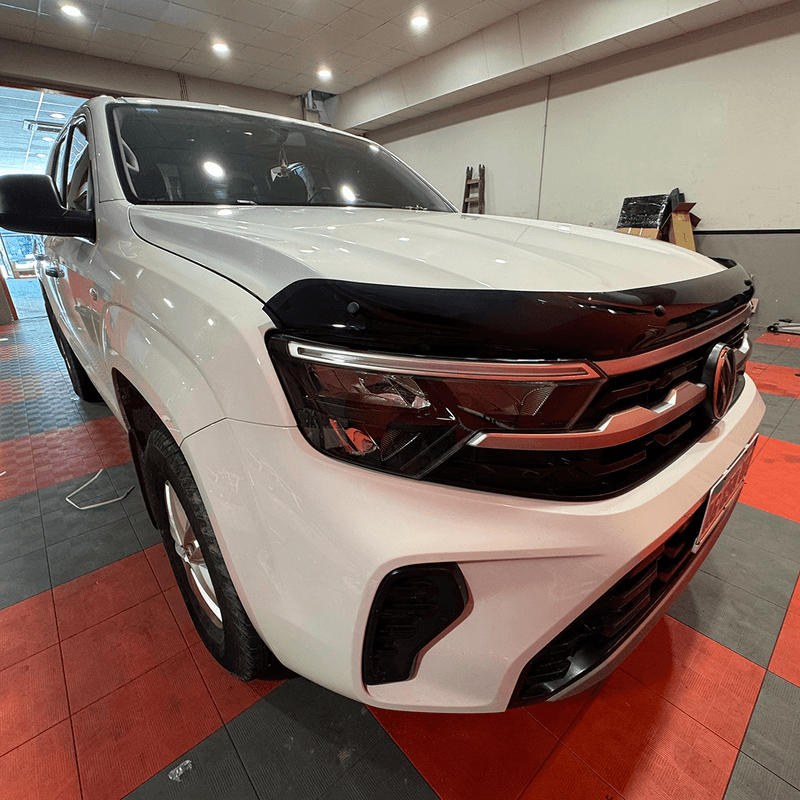 DEFLECTOR DE CAPOT VOLKSWAGEN AMAROK 2024 -4-.png