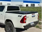TAPA TRIPLE PAÑO DURABOX TOYOTA HILUX CON BARRA GR 2023+-1743194073463